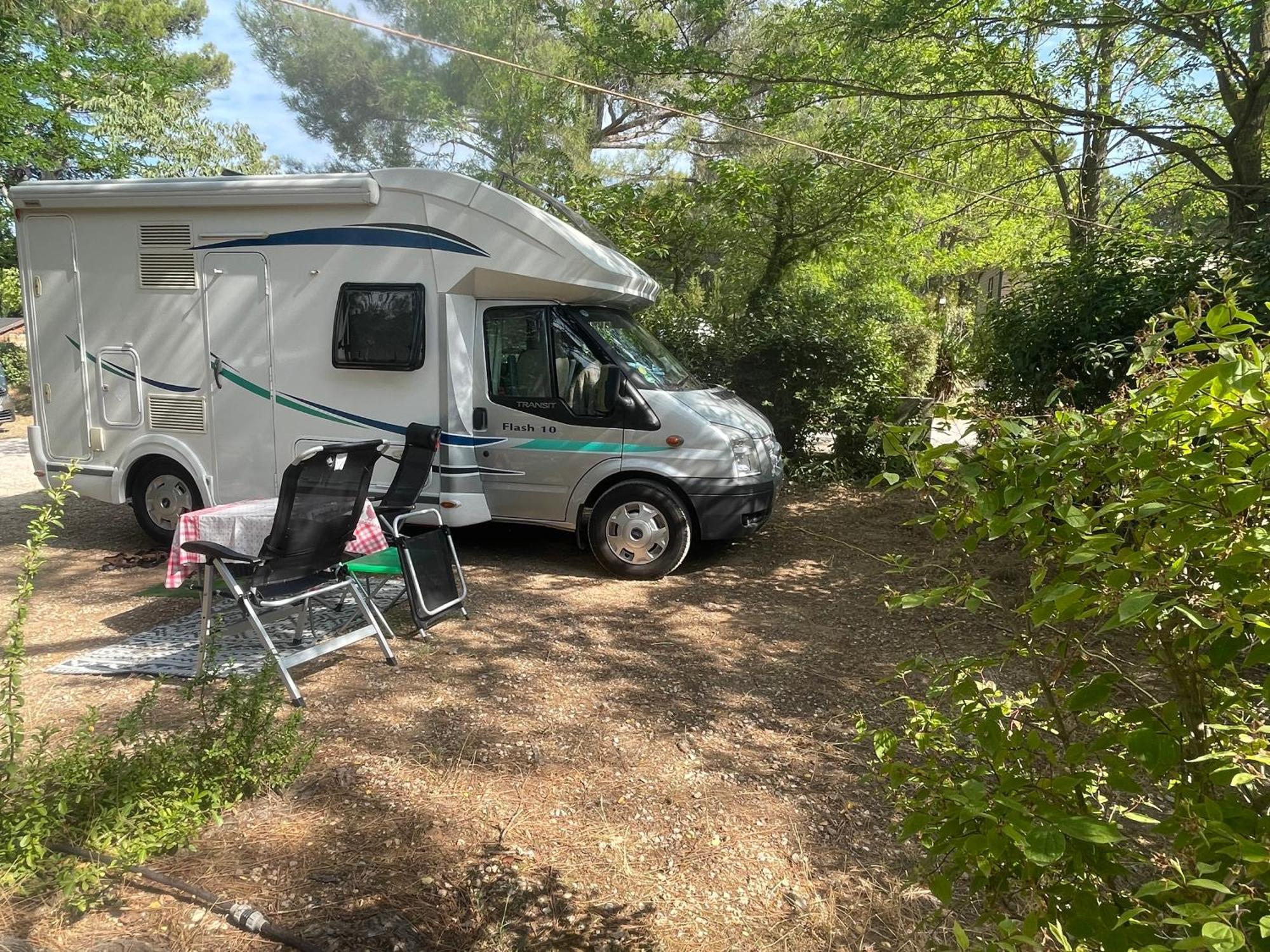 Camping Sainte Victoire Beaurecueil Luaran gambar